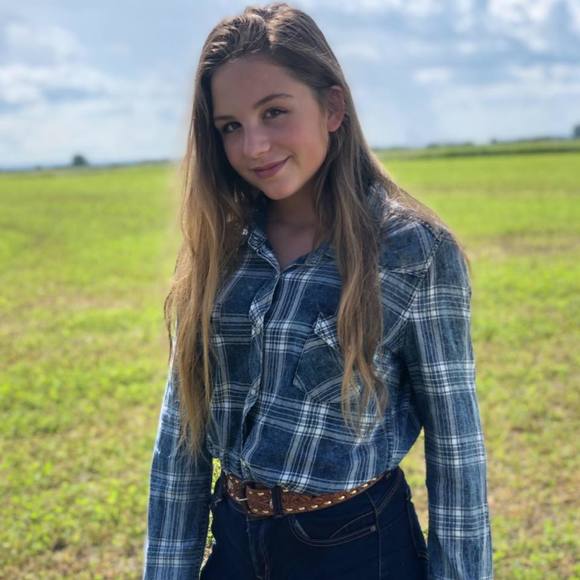 Meet your Posher, Jade - Picture 1 of 1